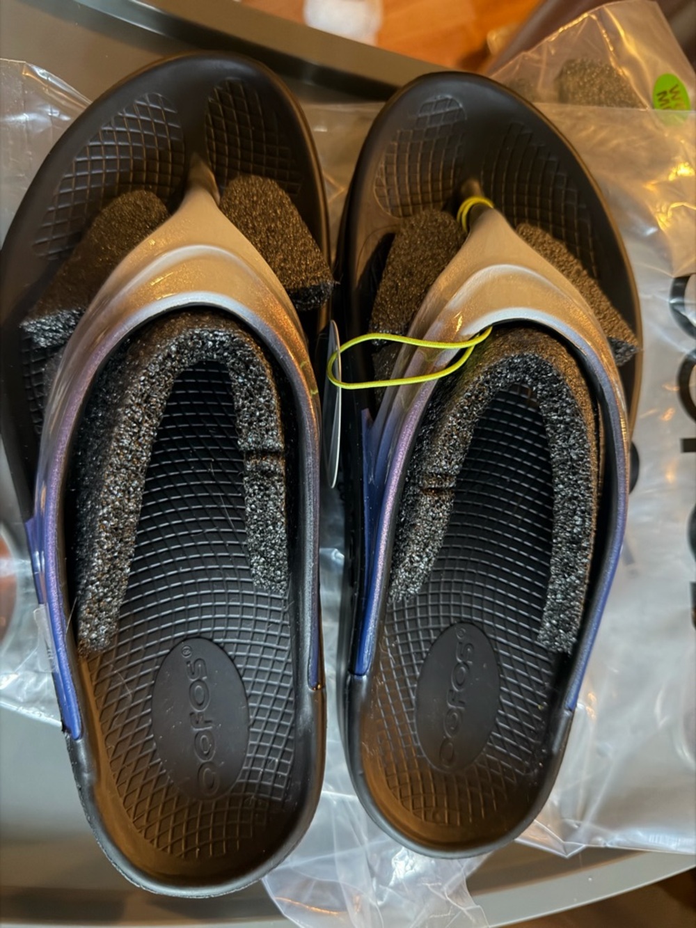 OOFOS Black Flip Flop Sandals with Iridescent Straps